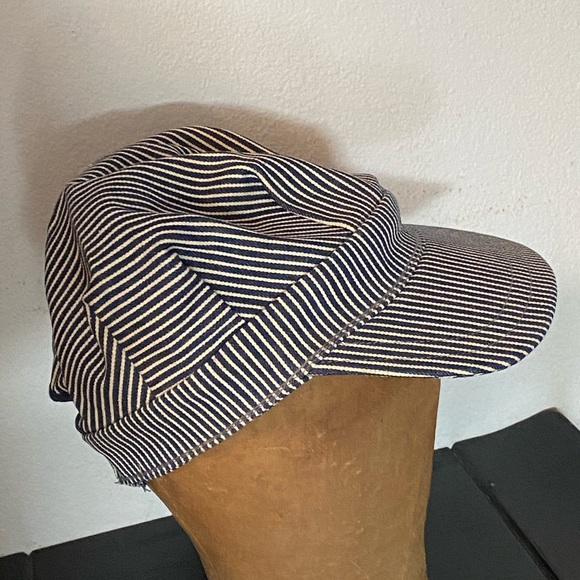 Train engineer hat - Picture 2 of 4